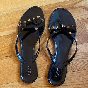 “Steven” by Steve Madden slippers with rhinestones size 9
